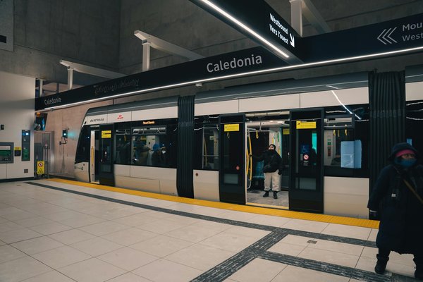 Explore genuine knitting communities in the uk: connect with passionate traditional knitters today!